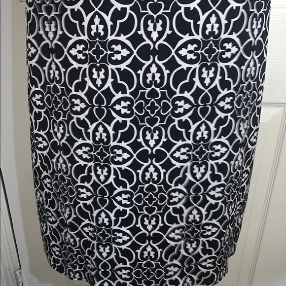 NWT White House Black Market Black and White Halter Maxi Dress - Picture 11 of 11